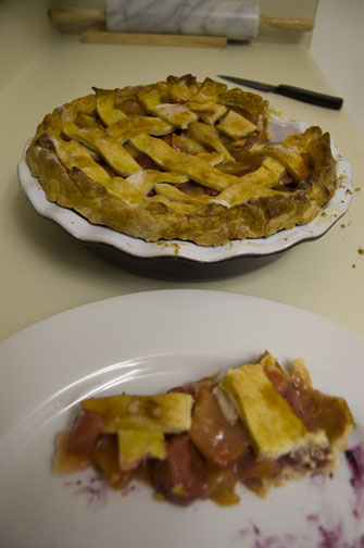 Red Plum Strawberry Pie