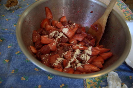 Raspberry Strawberry Walnut Pie